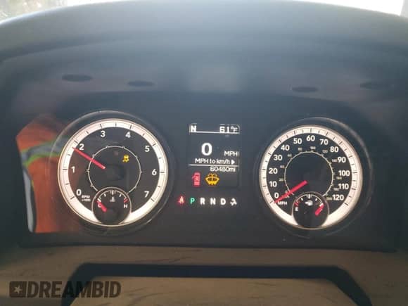 2023 Ram 1500 Tradesman z VIN 1C6RR7FG1PS527545, wystawiony jako Copart lot #70118585 z przebiegiem 60 480 mil mil oraz Szkoda całkowita • Salvage title. Historia ofert i sprzedaży dostępna na DreamBid. Obrazek 9.