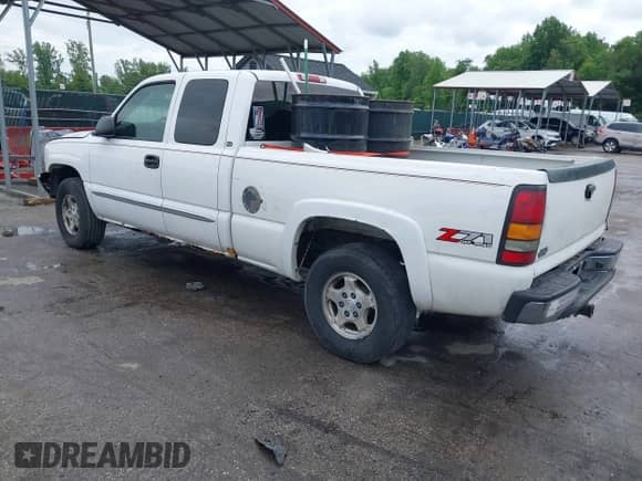 2004 GMC Sierra 1500 SLT with VIN 2GTEK19T541238570, listed as a IAAI auction lot 42237849 with 199,326 mi miles and . Bid and sale history available at DreamBid. Image 3.