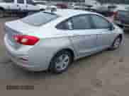 2018 Chevrolet Cruze LS с VIN 1G1BC5SMXJ7154469, выставлен на аукционе IAAI как лот 43037553 с пробегом 94 626 миль миль и . История ставок и продаж доступна на DreamBid. Изображение 4.