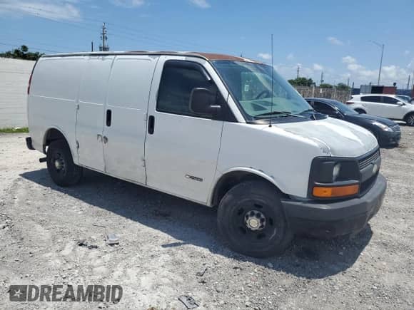 2004 Chevrolet Express Cargo with VIN 1GCGG25V641106110, listed as a Copart auction lot 70876295 with 282,018 mi miles and Non repairable. Bid and sale history available at DreamBid. Image 4.