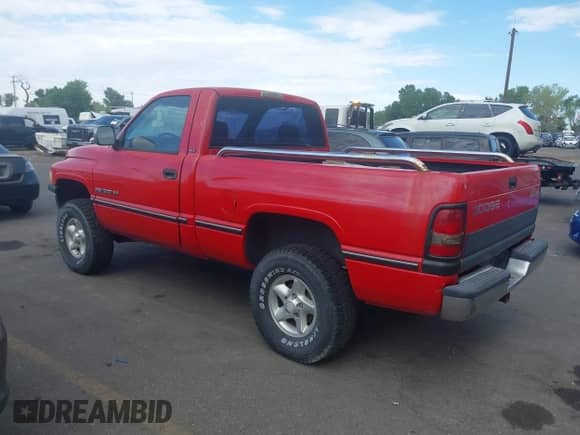1997 Dodge 1500 with VIN 1B7HF16Z0VS286103, listed as a IAAI auction lot 42809343 with 219,268 mi miles and . Bid and sale history available at DreamBid. Image 3.