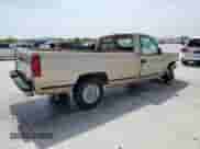 1988 Chevrolet Silverado 1500 с VIN 1GCDC14H5JZ284527, выставлен на аукционе Copart как лот 57114735 с пробегом 86 174 миль миль и Списание • Salvage title. История ставок и продаж доступна на DreamBid. Изображение 3.