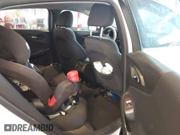 2019 Chevrolet Malibu LT с VIN 1G1ZD5ST8KF119973, выставлен на аукционе IAAI как лот 43211680 с пробегом 170 580 миль миль и . История ставок и продаж доступна на DreamBid. Изображение 8.