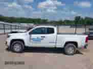2019 Chevrolet Colorado 2WD Work Truck с VIN 1GCHSBEA9K1295316, выставлен на аукционе IAAI как лот 42519978 с пробегом 141 216 миль миль и . История ставок и продаж доступна на DreamBid. Изображение 15.