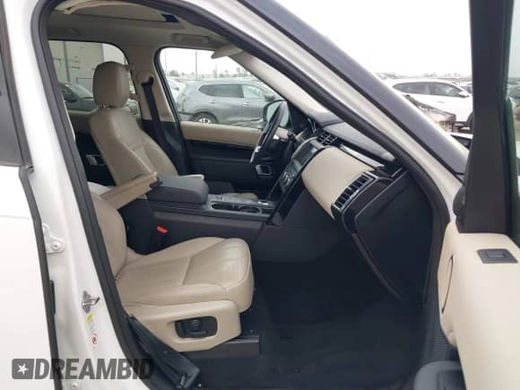 2020 Land Rover Discovery SE with VIN SALRG2RV7L2428100, listed as a IAAI auction lot 41781637 with 89,579 mi miles and . Bid and sale history available at DreamBid. Image 5.