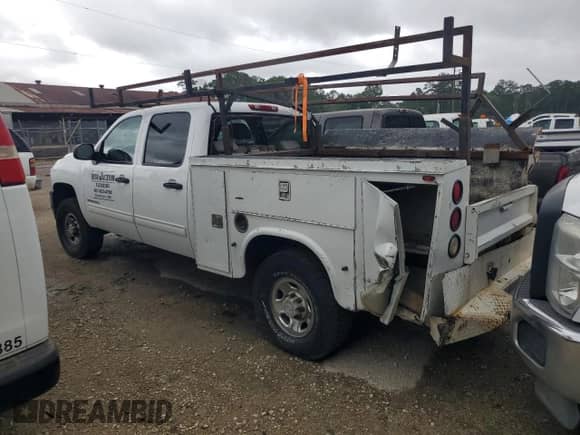 2010 Chevrolet Silverado 2500HD LT с VIN 1GC4KXBG1AF139552, выставлен на аукционе Copart как лот 53835795 с пробегом Не указан миль и Списание • Salvage title. История ставок и продаж доступна на DreamBid. Изображение 2.