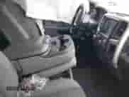 2018 Ram 1500 Big Horn z VIN 1C6RR7GT8JS311940, wystawiony jako IAAI lot #41313507 z przebiegiem 116 678 mil mil oraz . Historia ofert i sprzedaży dostępna na DreamBid. Obrazek 5.