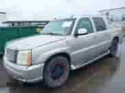 2005 Cadillac Escalade EXT z VIN 3GYEK62N85G128074, wystawiony jako IAAI lot #42322162 z przebiegiem 301 223 mil mil oraz . Historia ofert i sprzedaży dostępna na DreamBid. Obrazek 2.