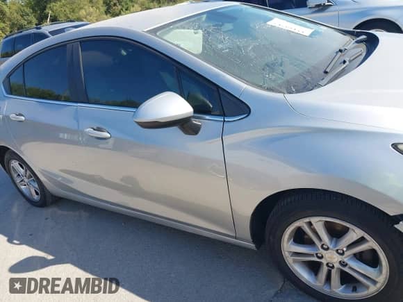 2017 Chevrolet Cruze LT with VIN 3G1BE6SM5HS548196, listed as a IAAI auction lot 43459713 with 186,154 mi miles and . Bid and sale history available at DreamBid. Image 13.