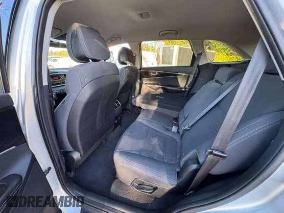 2016 Kia Sorento LX с VIN 5XYPG4A30GG021607, выставлен на аукционе Copart как лот 90115945 с пробегом 137 975 миль миль и Чистый • Clean title. История ставок и продаж доступна на DreamBid. Изображение 6.