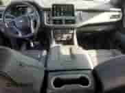 2022 Chevrolet Suburban Premier с VIN 1GNSCFKD5NR276803, выставлен на аукционе Copart как лот 83861124 с пробегом 33 059 миль миль и Списание • Salvage title. История ставок и продаж доступна на DreamBid. Изображение 8.