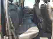 2019 Ram 1500 Laramie z VIN 1C6SRFDT5KN848846, wystawiony jako Copart lot #63485425 z przebiegiem 135 596 mil mil oraz Szkoda całkowita • Salvage title. Historia ofert i sprzedaży dostępna na DreamBid. Obrazek 10.