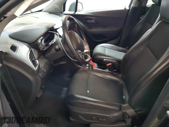 2017 Chevrolet Trax LT z VIN 3GNCJPSB1HL186753, wystawiony jako Copart lot #80095245 z przebiegiem 61 866 mil mil oraz Szkoda całkowita • Salvage title. Historia ofert i sprzedaży dostępna na DreamBid. Obrazek 7.