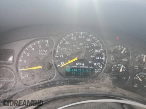 2000 GMC Sierra 1500 SLE with VIN 1GTEC19V2YZ311891, listed as a Copart auction lot 68736895 with 181,455 mi miles and Salvage title. Bid and sale history available at DreamBid. Image 9.