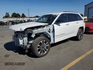 2023 Jeep Grand Cherokee Overland z VIN 1C4RJHDGXPC559896, wystawiony jako Copart lot #80839875 z przebiegiem 12 101 mil mil oraz Szkoda całkowita • Salvage title. Historia ofert i sprzedaży dostępna na DreamBid. Obrazek 1.