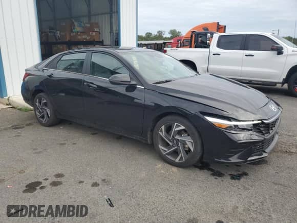 2025 Hyundai Elantra Limited with VIN KMHLN4DJ0SU121210, listed as a Copart auction lot 82094155 with 24,875 mi miles and Clean title. Bid and sale history available at DreamBid. Image 4.