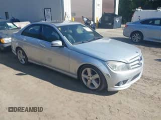 2010 Mercedes-Benz C 300 Sport с VIN WDDGF8BB7AF385376, выставлен на аукционе IAAI как лот 43197975 с пробегом 122 534 миль миль и . История ставок и продаж доступна на DreamBid. Изображение 1.