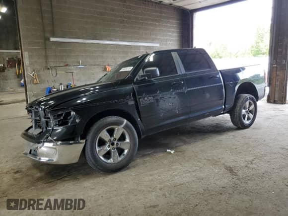 2019 Ram 1500 Warlock z VIN 1C6RR6LT8KS604237, wystawiony jako Copart lot #69639115 z przebiegiem Nie podano mil oraz Czysty tytuł • Clean title. Historia ofert i sprzedaży dostępna na DreamBid. Obrazek 1.