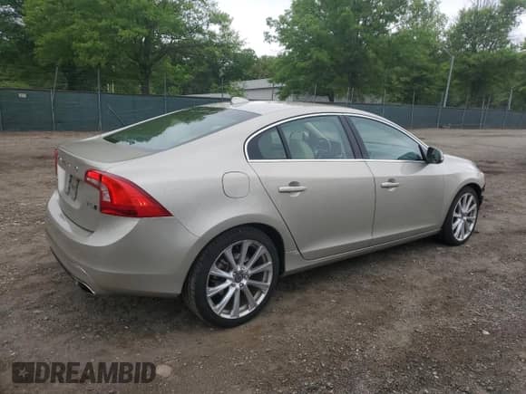 2018 Volvo S60 Inscription Platinum с VIN LYV402TM4JB163234, выставлен на аукционе Copart как лот 55423235 с пробегом 11 943 миль миль и Списание • Salvage title. История ставок и продаж доступна на DreamBid. Изображение 3.