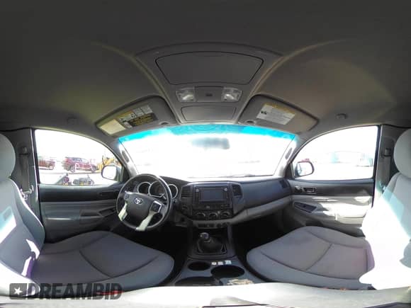 2014 Toyota Tacoma с VIN 5TFUX4EN2EX029460, выставлен на аукционе IAAI как лот 43366937 с пробегом 139 242 миль миль и . История ставок и продаж доступна на DreamBid. Изображение 18.