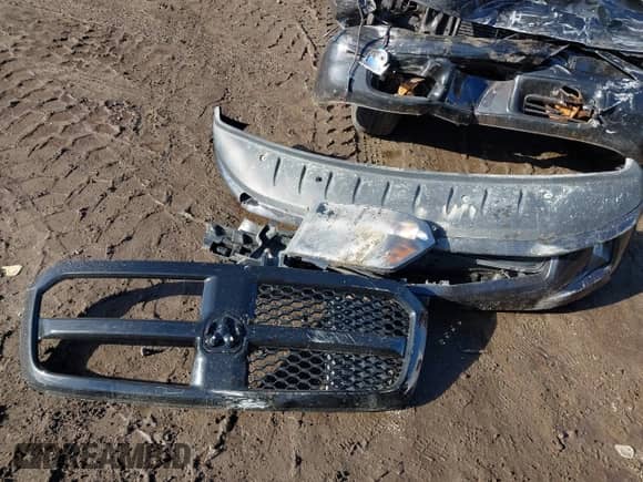 2019 Ram 1500 Express z VIN 1C6RR7KTXKS748038, wystawiony jako IAAI lot #41137908 z przebiegiem 46 339 mil mil oraz . Historia ofert i sprzedaży dostępna na DreamBid. Obrazek 12.