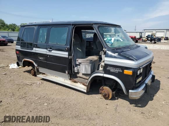 1994 Chevrolet Chevy Van with VIN 1GBEG25Z2RF132843, listed as a Copart auction lot 63873245 with 201,494 mi miles and Salvage title. Bid and sale history available at DreamBid. Image 4.