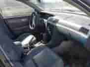 2001 Toyota Camry LE z VIN 4T1BF28K81U963484, wystawiony jako IAAI lot #42821173 z przebiegiem 166 275 mil mil oraz . Historia ofert i sprzedaży dostępna na DreamBid. Obrazek 5.