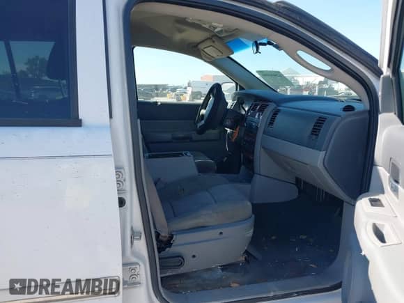 2009 Dodge Durango SLT with VIN 1D8HB48P49F708124, listed as a IAAI auction lot 42800980 with 208,307 mi miles and . Bid and sale history available at DreamBid. Image 5.