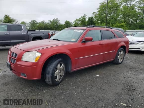 2006 Dodge Magnum R/T with VIN 2D8GZ57226H348199, listed as a Copart auction lot 57890235 with 205,057 mi miles and Clean title. Bid and sale history available at DreamBid. Image 1.