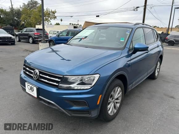 2019 Volkswagen Tiguan S с VIN 3VV0B7AX2KM117496, выставлен на аукционе Copart как лот 89914455 с пробегом 52 445 миль миль и Чистый • Clean title. История ставок и продаж доступна на DreamBid. Изображение 2.