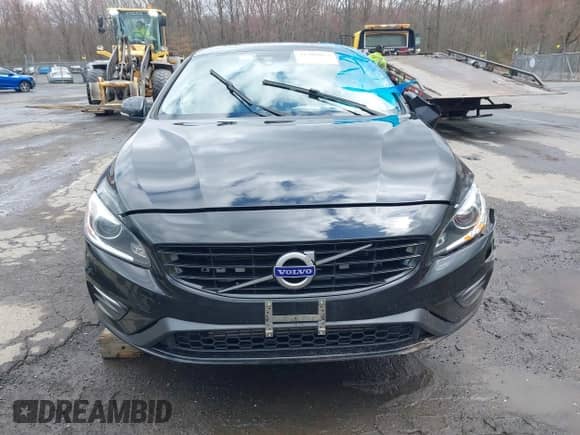 2018 Volvo S60 Dynamic с VIN YV140MTLXJ2459745, выставлен на аукционе IAAI как лот 41988052 с пробегом 133 268 миль миль и . История ставок и продаж доступна на DreamBid. Изображение 12.