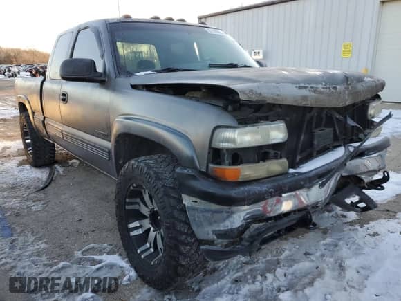 2000 Chevrolet Silverado 2500 LS с VIN 1GCGK29U8YZ106164, выставлен на аукционе Copart как лот 87706025 с пробегом Не указан миль и Списание • Salvage title. История ставок и продаж доступна на DreamBid. Изображение 4.