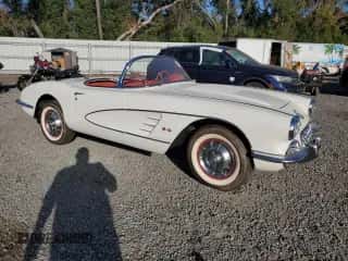 1958 Chevrolet Corvette с VIN J58S101282, выставлен на аукционе Copart как лот 80621274 с пробегом 217 790 миль миль и Списание • Salvage title. История ставок и продаж доступна на DreamBid. Изображение 4.