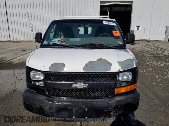 2012 Chevrolet Express Cargo z VIN 1GCSGAFX8C1107214, wystawiony jako Copart lot #44963945 z przebiegiem 273 256 mil mil oraz Szkoda całkowita • Salvage title. Historia ofert i sprzedaży dostępna na DreamBid. Obrazek 5.