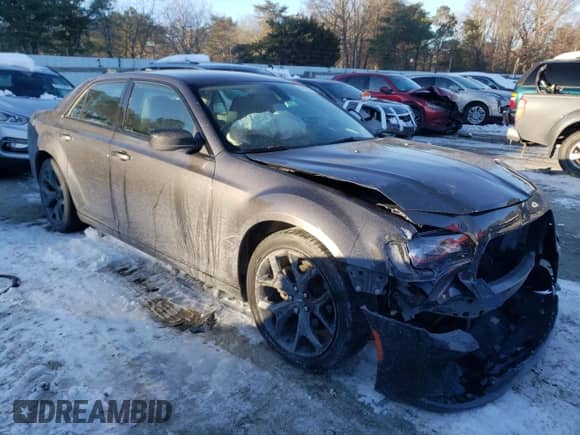 2020 Chrysler 300 Touring L с VIN 2C3CCAAG8LH168673, выставлен на аукционе Copart как лот 87555645 с пробегом 28 019 миль миль и Списание • Salvage title. История ставок и продаж доступна на DreamBid. Изображение 4.