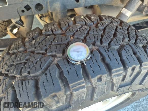 2022 Ford F-150 XL z VIN 1FTFX1E56NKE10474, wystawiony jako IAAI lot #43610339 z przebiegiem 42 801 mil mil oraz . Historia ofert i sprzedaży dostępna na DreamBid. Obrazek 42.