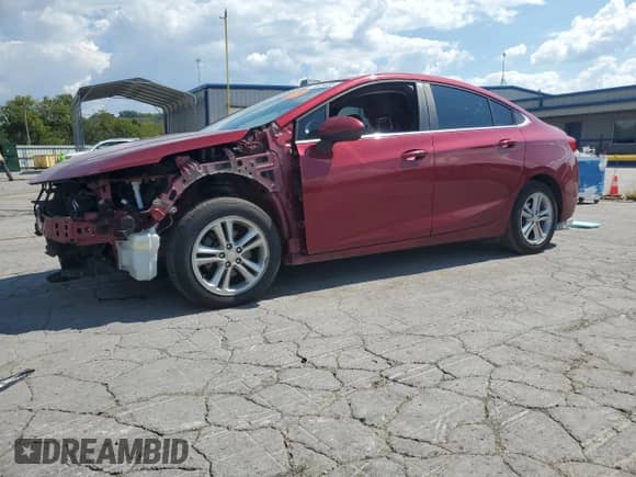 2018 Chevrolet Cruze LT with VIN 1G1BE5SM9J7218043, listed as a Copart auction lot 71825555 with 168,177 mi miles and Salvage title. Bid and sale history available at DreamBid. Image 1.