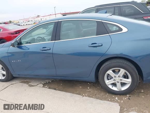 2025 Chevrolet Malibu LT с VIN 1G1ZD5ST0SF148304, выставлен на аукционе IAAI как лот 43524713 с пробегом 15 877 миль миль и . История ставок и продаж доступна на DreamBid. Изображение 14.