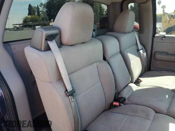 2006 Ford F-150 XL с VIN 1FTRF12216KD87567, выставлен на аукционе Copart как лот 82179435 с пробегом 154 942 миль миль и Списание • Salvage title. История ставок и продаж доступна на DreamBid. Изображение 10.