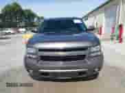 2011 Chevrolet Suburban LT z VIN 1GNSCJE09BR344091, wystawiony jako IAAI lot #43487649 z przebiegiem 182 652 mil mil oraz . Historia ofert i sprzedaży dostępna na DreamBid. Obrazek 12.