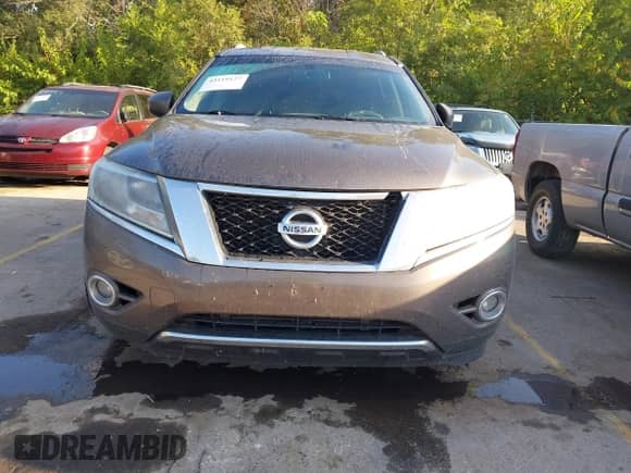 2015 Nissan Pathfinder SL с VIN 5N1AR2MN3FC631579, выставлен на аукционе IAAI как лот 43119127 с пробегом 221 140 миль миль и . История ставок и продаж доступна на DreamBid. Изображение 6.