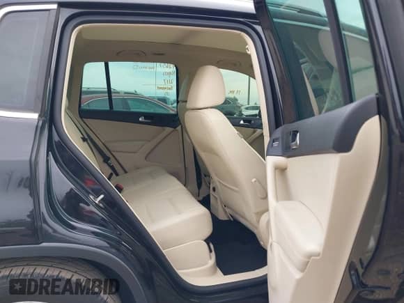 2016 Volkswagen Tiguan S with VIN WVGAV7AX4GW575683, listed as a IAAI auction lot 41717470 with 140,079 mi miles and . Bid and sale history available at DreamBid. Image 8.