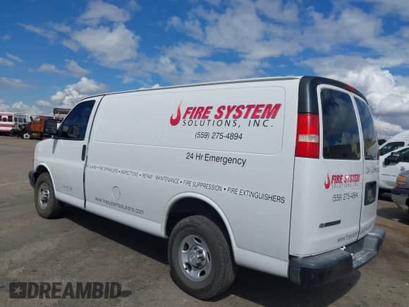 2018 Chevrolet Express Cargo with VIN 1GCWGAFGXJ1200976, listed as a IAAI auction lot 43382543 with 261,043 mi miles and . Bid and sale history available at DreamBid. Image 3.
