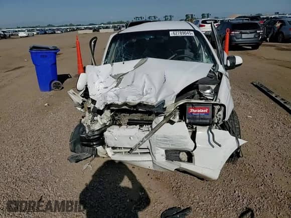 2008 Chevrolet Aveo LT z VIN KL1TG56618B259945, wystawiony jako Copart lot #62789045 z przebiegiem 213 966 mil mil oraz Szkoda całkowita • Salvage title. Historia ofert i sprzedaży dostępna na DreamBid. Obrazek 14.