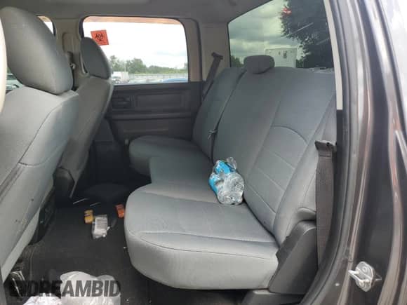 2016 Ram 1500 Tradesman z VIN 1C6RR6KT7GS233824, wystawiony jako Copart lot #71791554 z przebiegiem Nie podano mil oraz Szkoda całkowita • Salvage title. Historia ofert i sprzedaży dostępna na DreamBid. Obrazek 10.