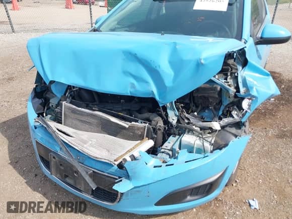 2014 Chevrolet Sonic LT с VIN 1G1JC6SB1E4168266, выставлен на аукционе IAAI как лот 42526205 с пробегом 103 352 миль миль и . История ставок и продаж доступна на DreamBid. Изображение 6.