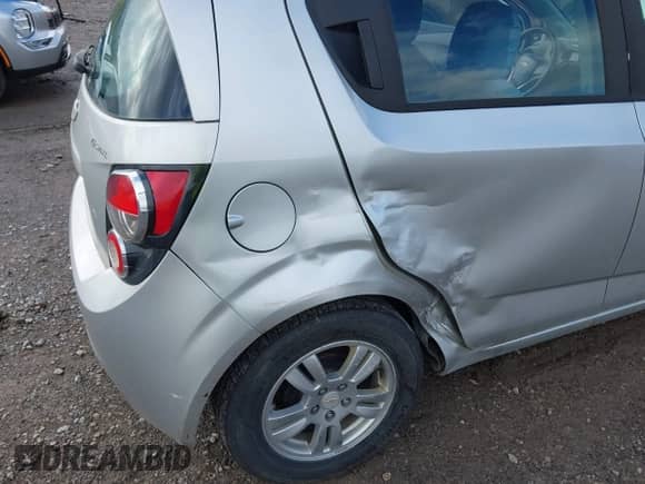 2012 Chevrolet Sonic LS with VIN 1G1JB6SH2C4114902, listed as a IAAI auction lot 42166155 with 140,977 mi miles and . Bid and sale history available at DreamBid. Image 6.