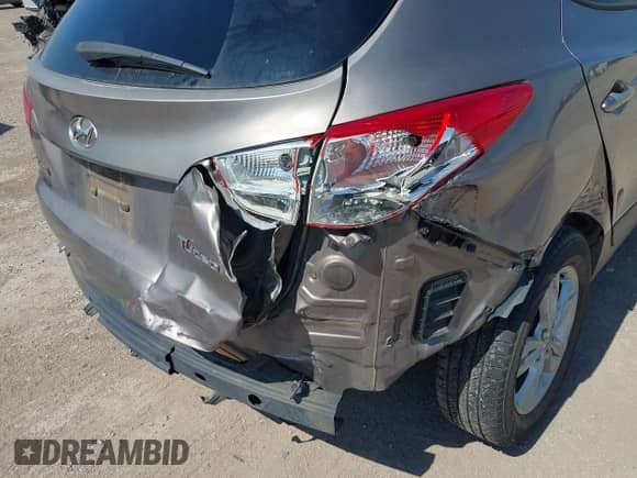 2012 Hyundai Tucson GLS с VIN KM8JU3AC3CU457512, выставлен на аукционе IAAI как лот 42965602 с пробегом 200 325 миль миль и . История ставок и продаж доступна на DreamBid. Изображение 6.