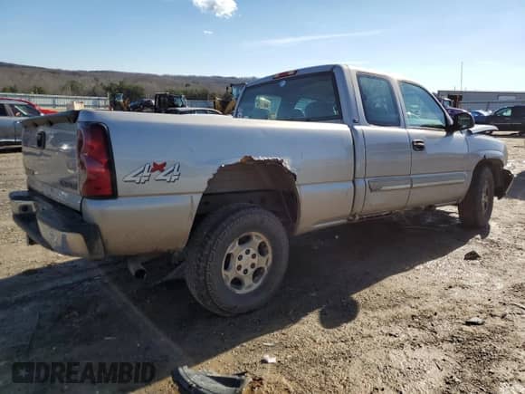 2004 Chevrolet Silverado 1500 Z71 z VIN 1GCEK19VX4E252268, wystawiony jako Copart lot #86795114 z przebiegiem 218 849 mil mil oraz Szkoda całkowita • Salvage title. Historia ofert i sprzedaży dostępna na DreamBid. Obrazek 3.