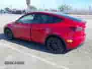 2022 Tesla Model Y Long Range z VIN 7SAYGDEE2NF352440, wystawiony jako IAAI lot #43041054 z przebiegiem 46 950 mil mil oraz . Historia ofert i sprzedaży dostępna na DreamBid. Obrazek 3.